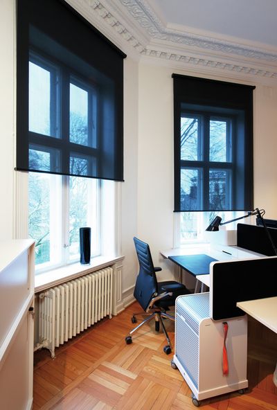 Roller Blind Systems, Multiscreen 1-10%, Room shot "Red Bull Office", Oslo, Norway